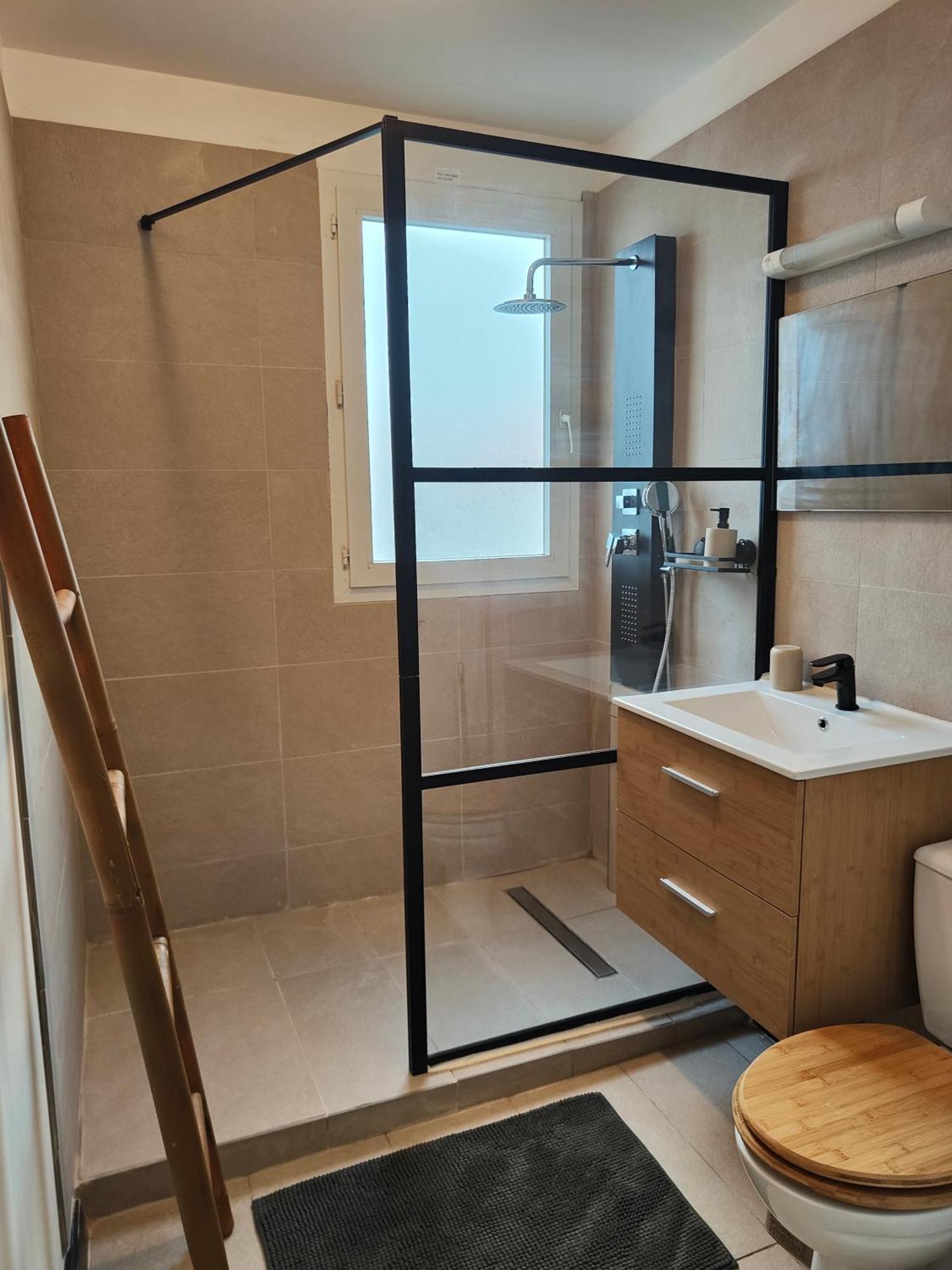Appartement T2 - Sainte-Marie - 10 Min De L'Aeroport Ngoại thất bức ảnh